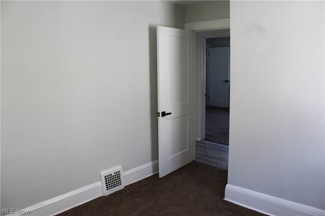 Building Photo - 3629 W 130th St