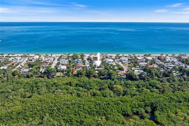 Building Photo - 3308 NE 16th Pl