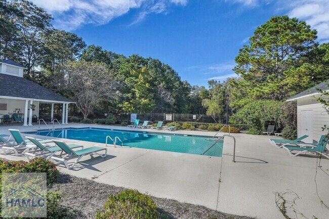 Building Photo - 22 Avocet Way