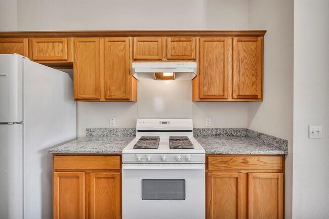 Building Photo - 216 Meadowside Dr