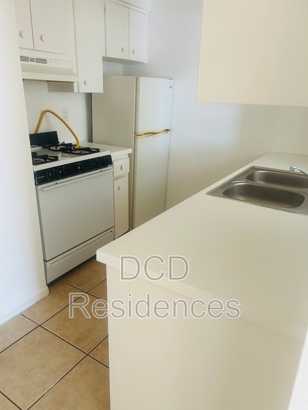 Building Photo - 55 Jasper St