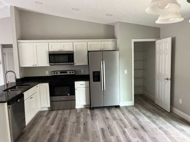 Building Photo - Brand New 3 Bedroom 2 Bath Home for Rent