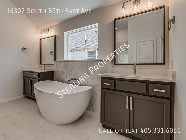 Building Photo - 16302 S 89th E Ave