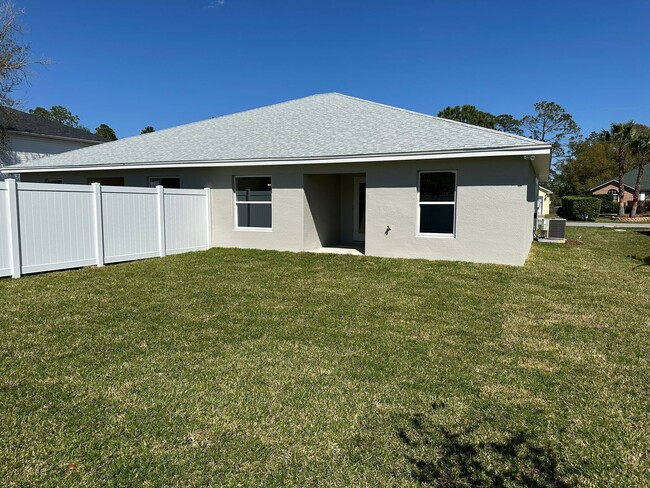 Building Photo - Side A  available soon!