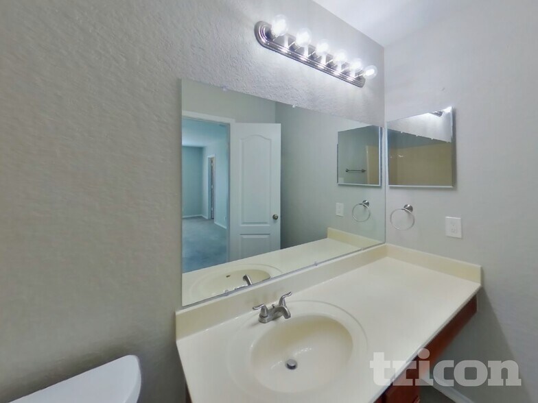 Building Photo - 8034 Cavern Hill