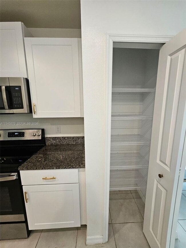 Building Photo - 6346 Back Forty Lp