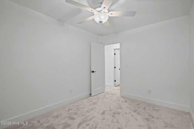 Building Photo - 3206 Belmont Cir