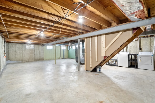 Building Photo - 12010 Glenpark Dr