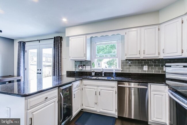 Building Photo - 4054 Norbeck Square Dr