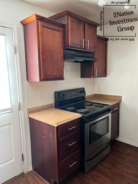 Building Photo - 2924 Pioneer Ave