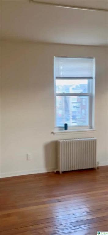 Building Photo - 704 6th Ave