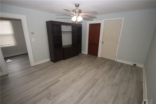 Building Photo - 43 Congregational St