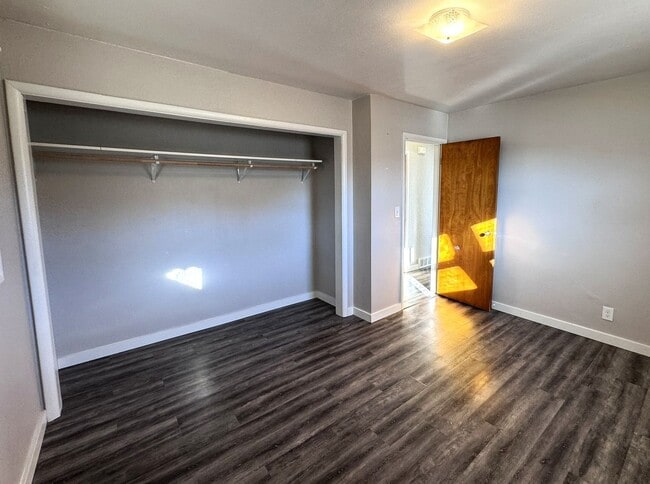 Building Photo - Charming West End Rental with Large Backyard & Garage