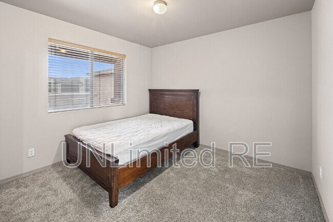 Building Photo - 2470 Constellation Dr