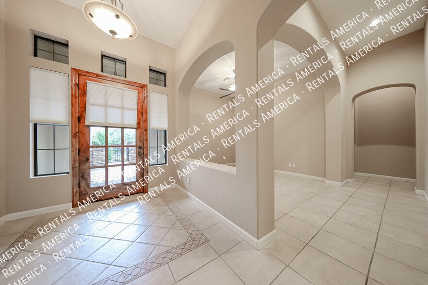 Building Photo - 7931 E Stonecliff Cir