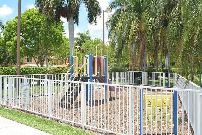 Building Photo - 1263 SW 48th Terrace