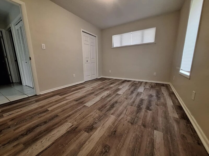Building Photo - 6221 Pinetree Ave