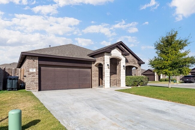 Building Photo - 21 Brooks Ranch Rd