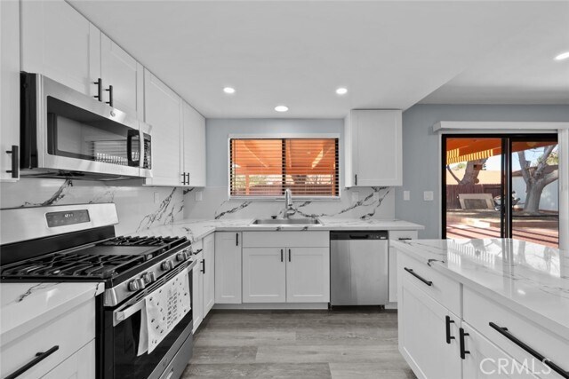 Building Photo - 43203 27th St W