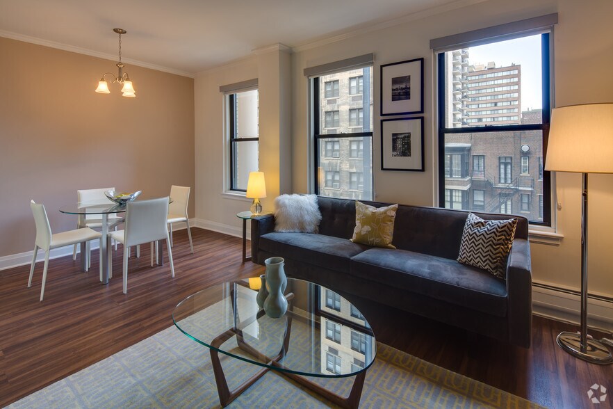 Off Campus Apartments For Rent Near Northwestern University Chicago Campus In Chicago Il Apartment Finder