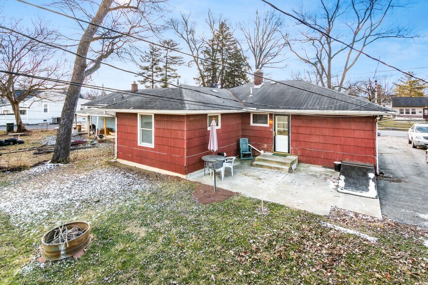 Building Photo - 1684 Ferris Rd