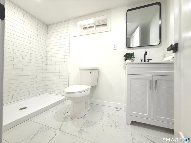 Building Photo - 275 Dayton Rd