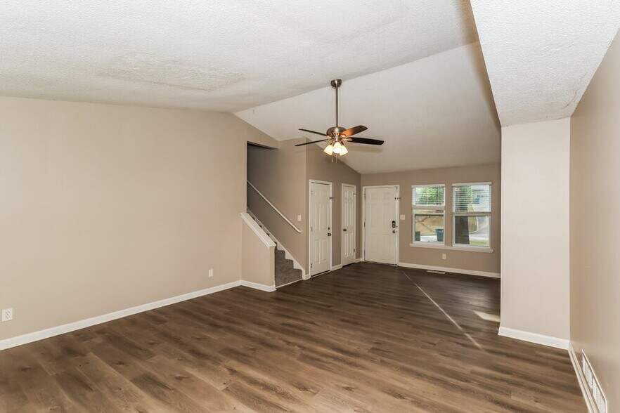 Building Photo - 4110 Cranwood Dr