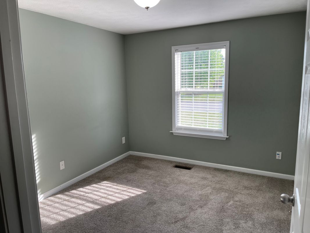 Building Photo - 1610 Robert Rd