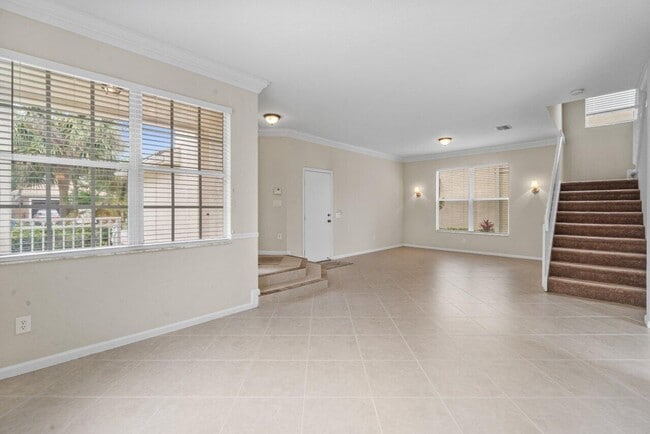 Building Photo - 580 Calamint Point