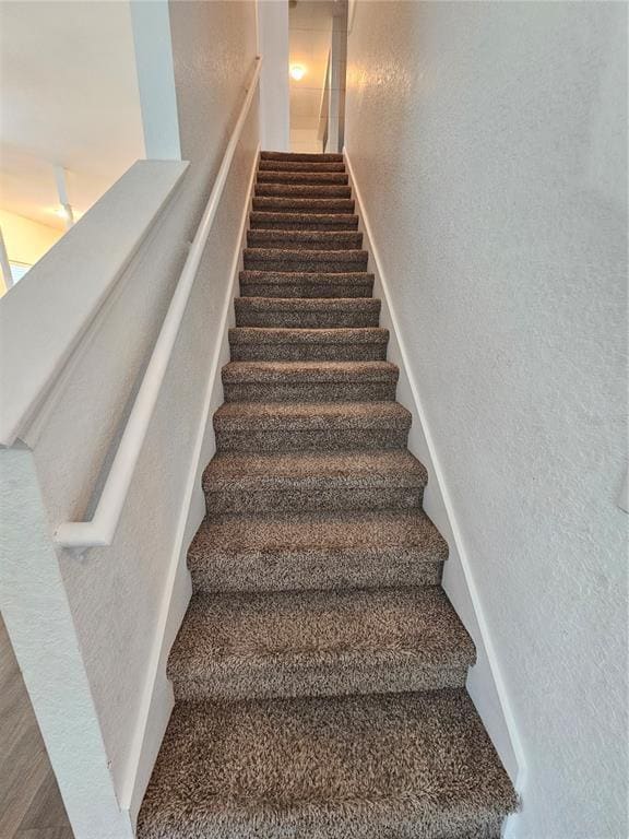 Building Photo - 16309 Fairford Palms Ct