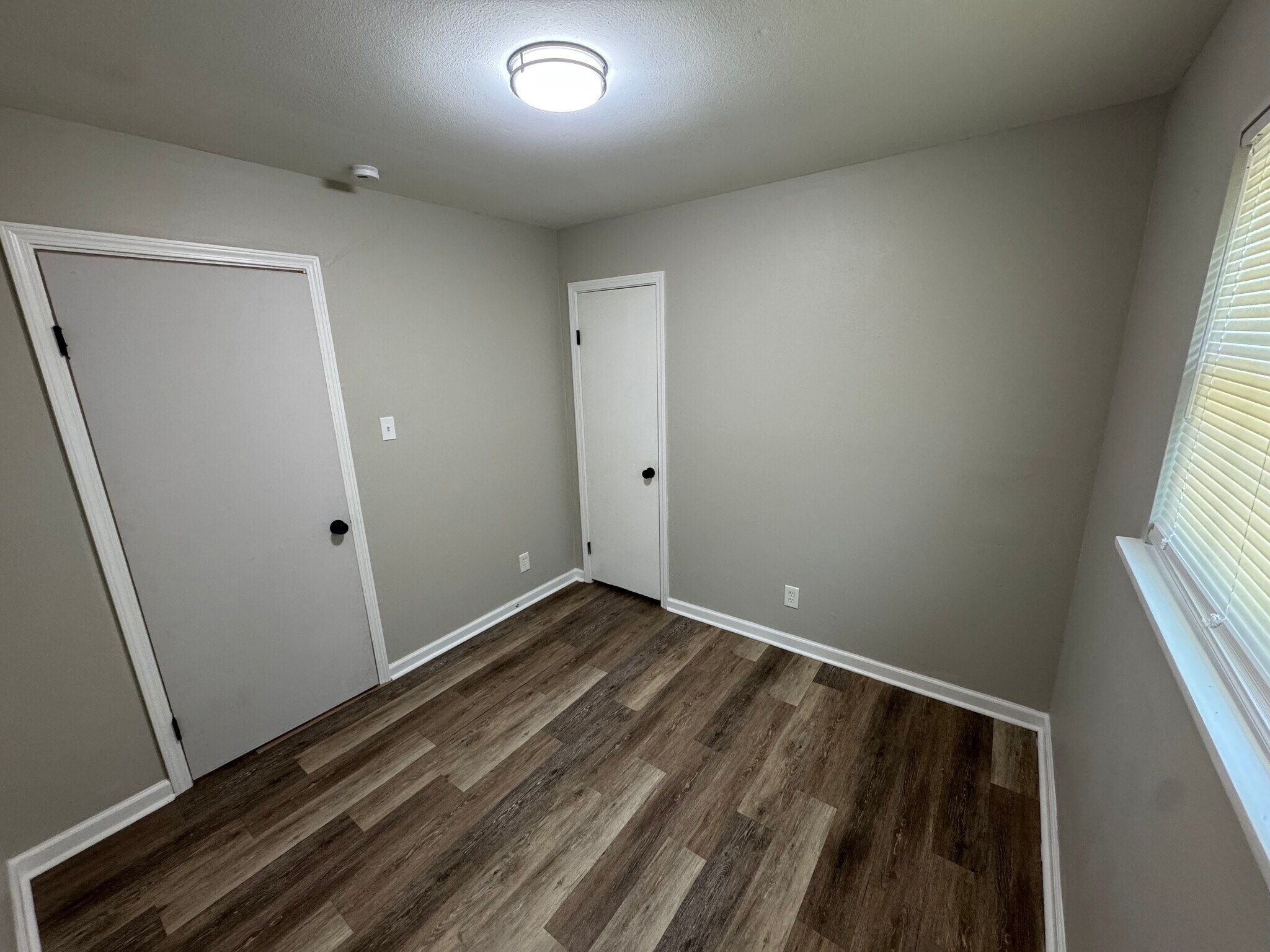 Building Photo - 7711 Woodhaven Dr