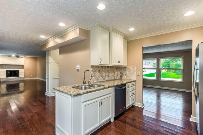 Building Photo - 6881 Erie Ct