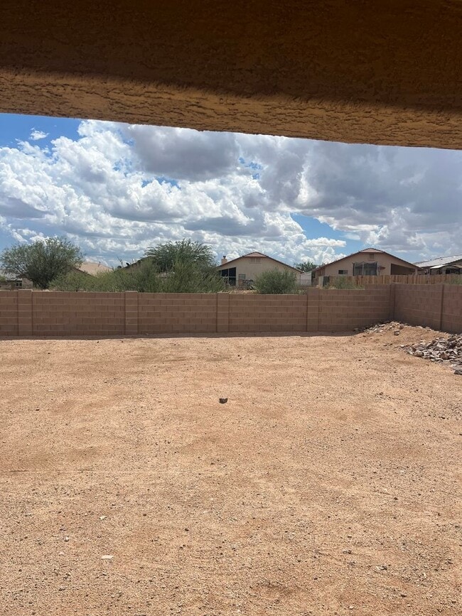 Building Photo - Beautiful Home In Benson, Perfectly Locate...