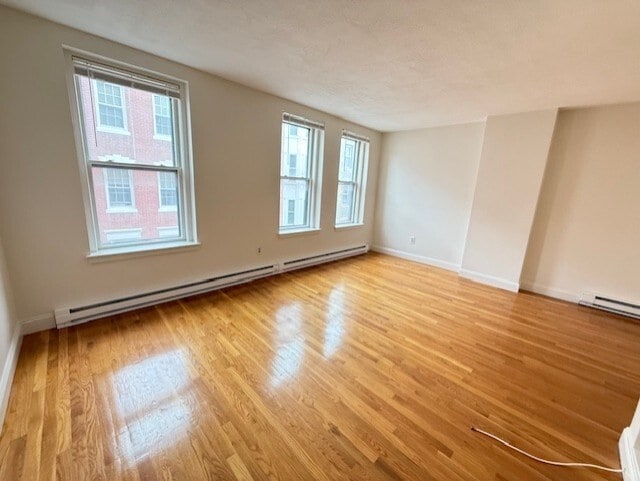 Building Photo - 14 Cooper St