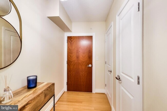 Building Photo - 915 E Street NW Unit 613