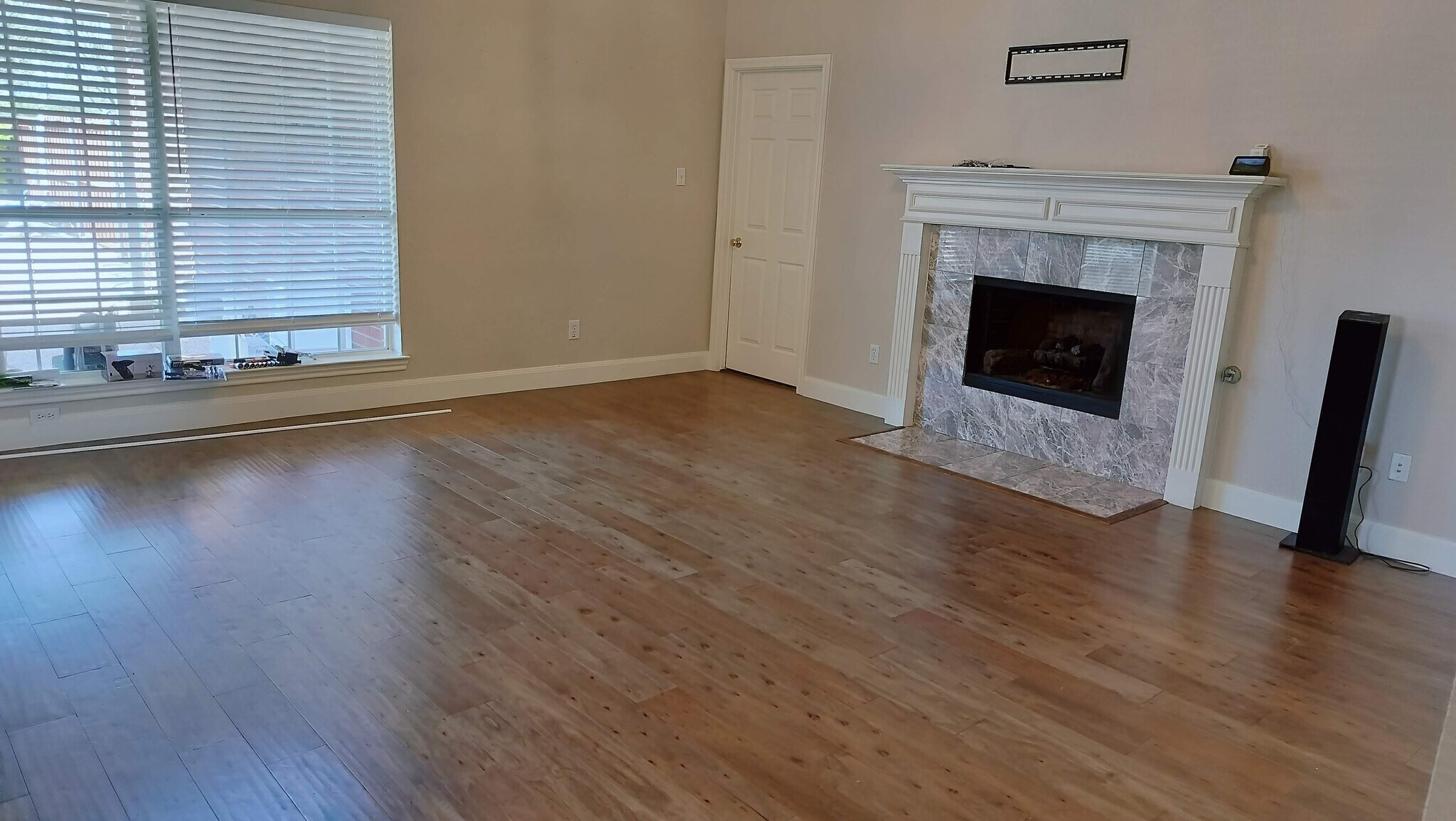 Building Photo - 8001 Case Dr