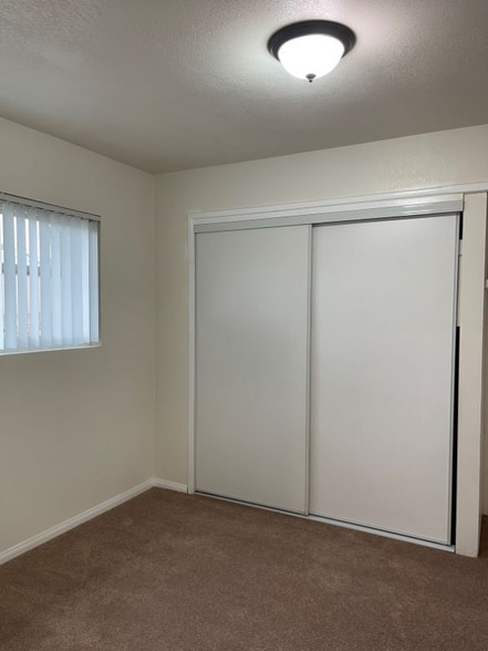 Building Photo - 1530 Drexel Dr