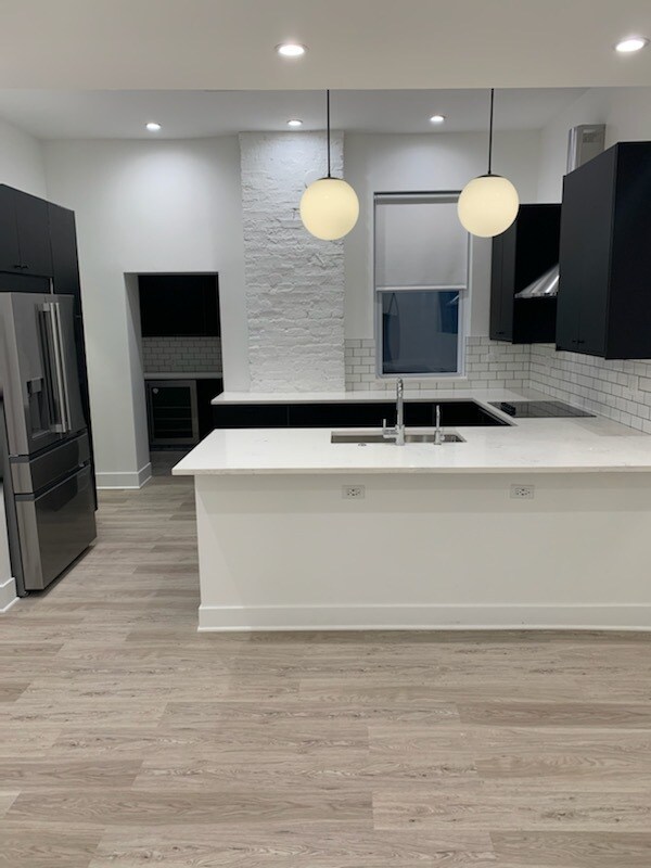 Kitchen - Wide View - 18 W Ontario St