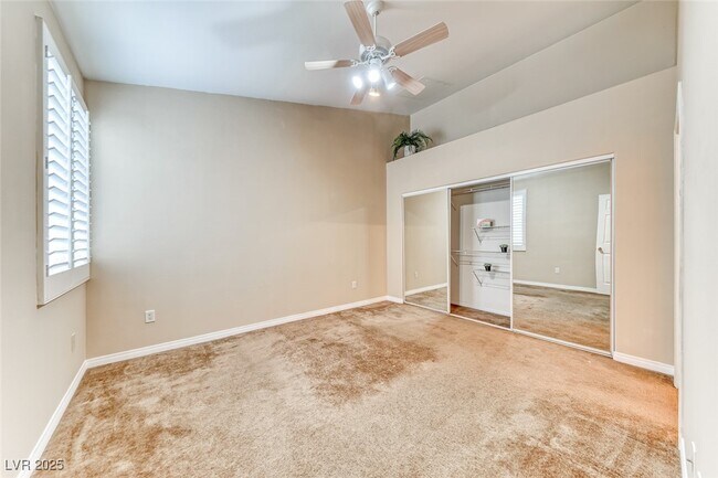 Building Photo - 75 N Valle Verde Dr