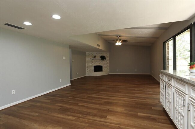 Building Photo - 3903 Coltwood Dr