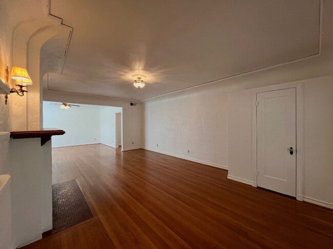 Building Photo - Charming 1930’s Highland Park Duplex