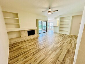 Building Photo - 4711 Spicewood Springs Rd
