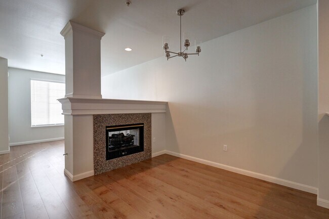 Building Photo - 9223 122nd Ct NE