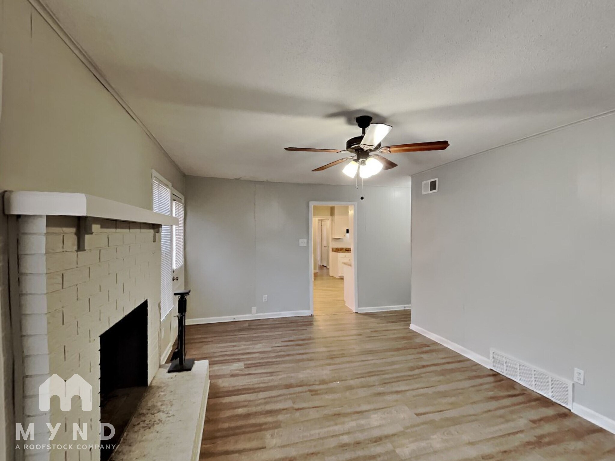 Building Photo - 2888 Baywood Dr