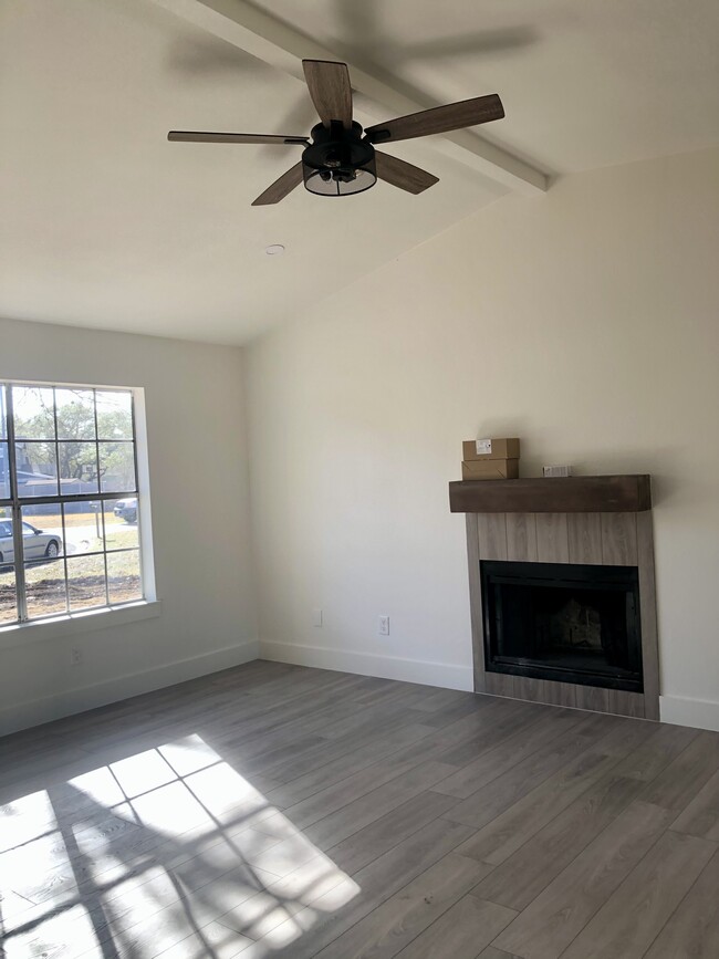 Building Photo - 7810 Copperas Dr