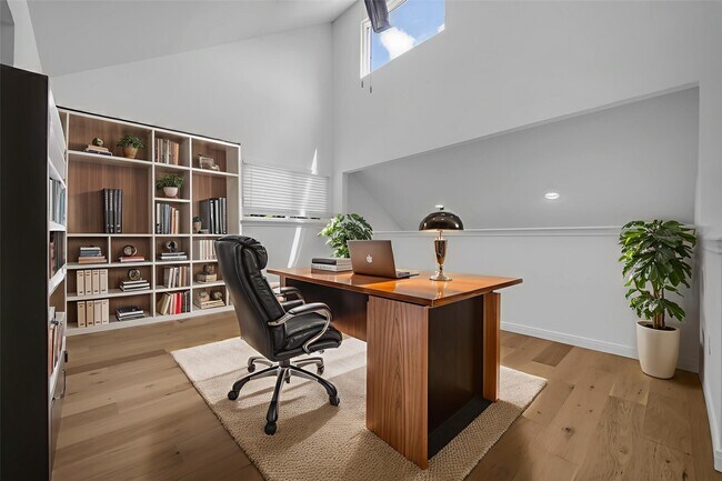 Building Photo - 23922 Creek Ridge Dr