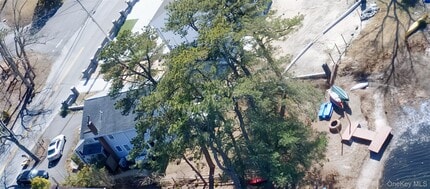 Building Photo - 111 Lakeside Trail