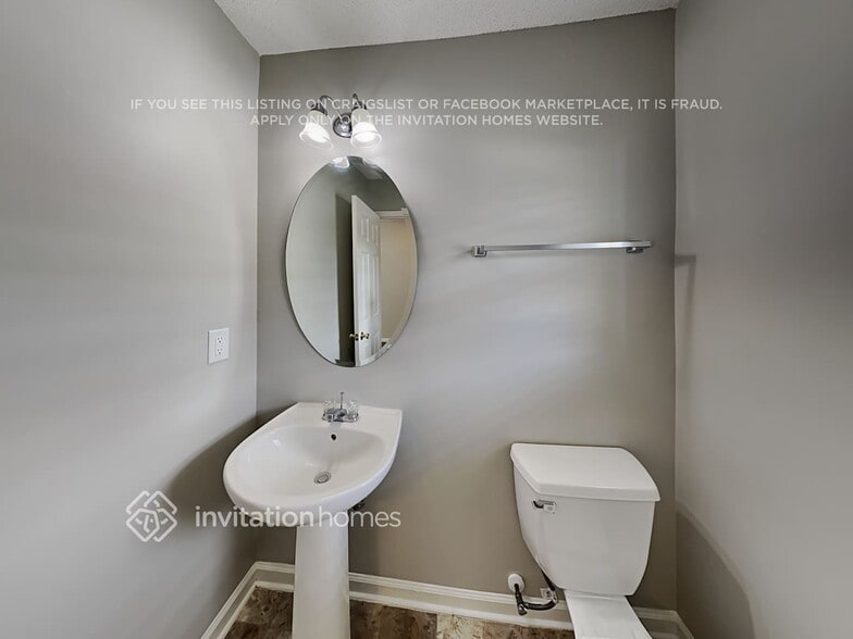 Building Photo - 1136 Tellis Dr