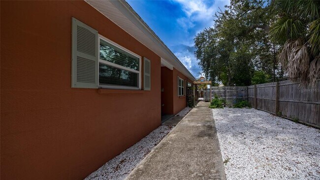 Building Photo - 6219 2nd Ave S