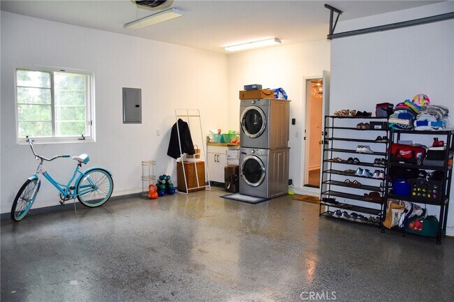 Building Photo - 8325 La Bajada Ave